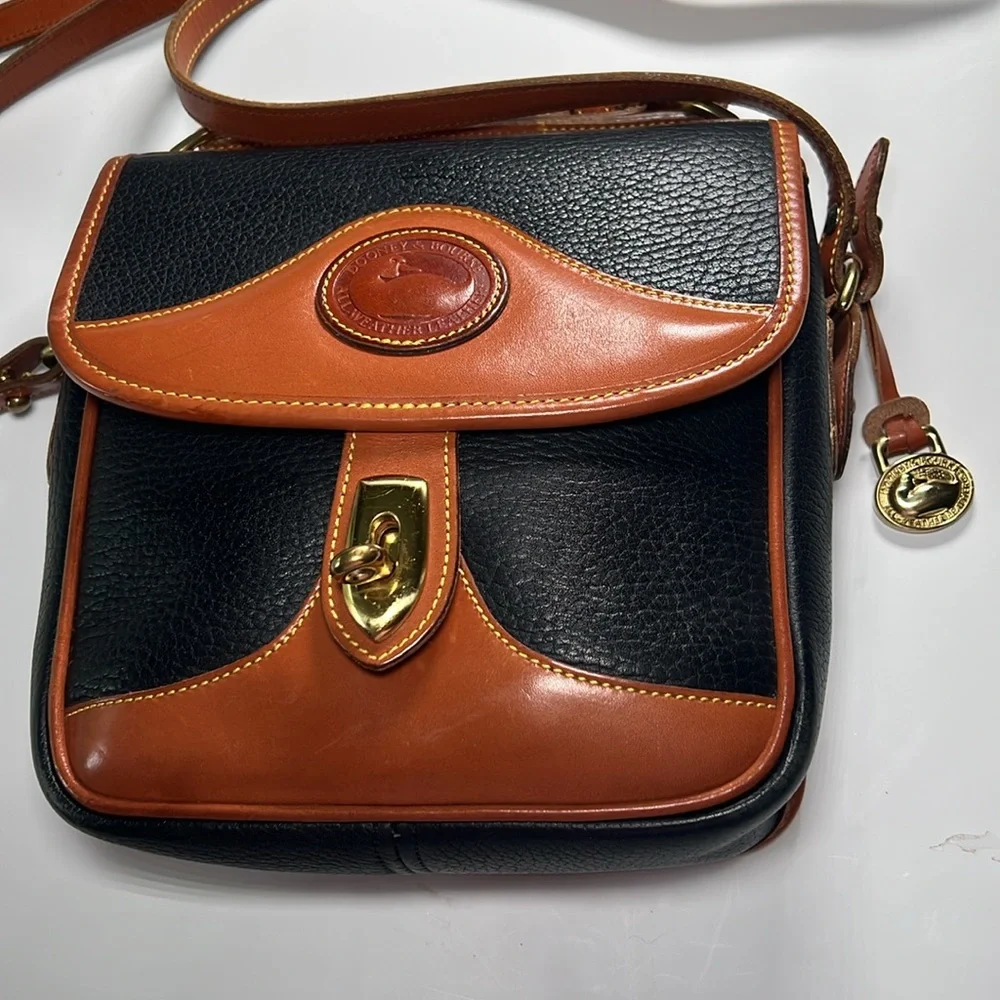 Top Carry All Weather Leather Vtg Dooney & Bourke Turnlock